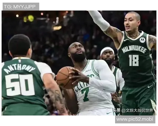 布朗30+13西蒙斯27分 凯尔特人28分大胜雄鹿